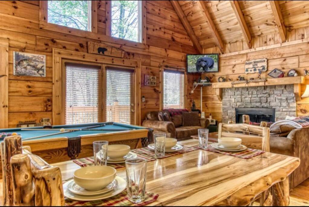 Lazy Bear Cabin Sevierville Exterior foto